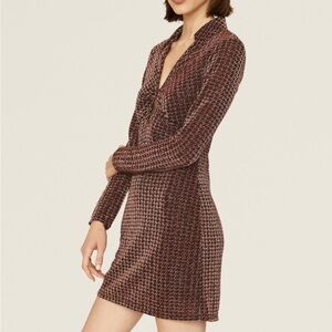 Astr Long Sleeve Houndstooth Dress